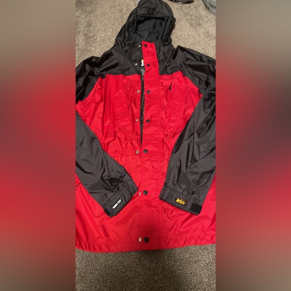 REI Gortex Jacket - Picture 1 of 5
